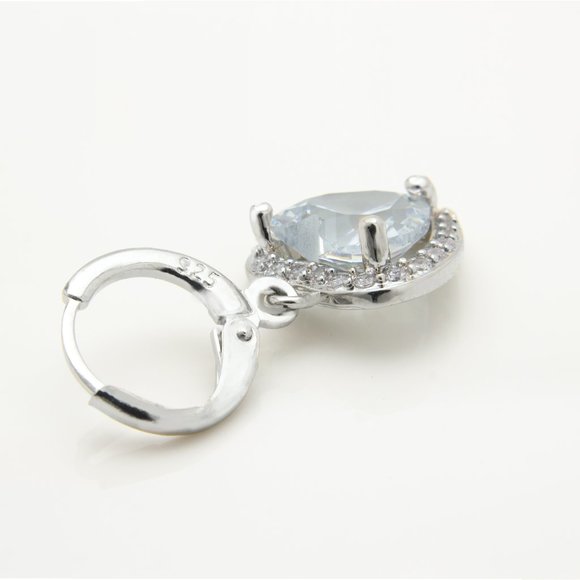 Austrian Crystal Necklace and Earring Set - Picture 4 of 6